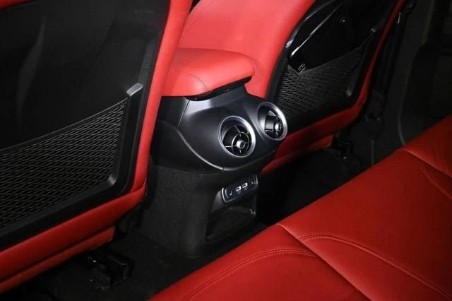 2025 Alfa Romeo Stelvio - Image 18 of 20