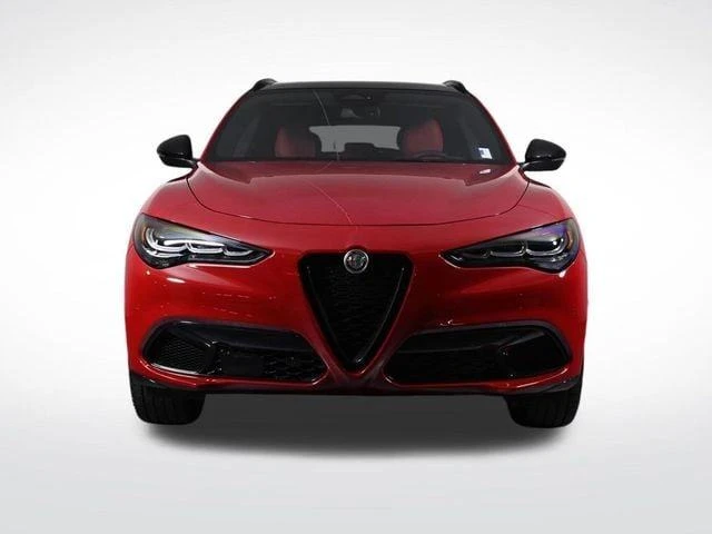 2025 Alfa Romeo Stelvio - Image 8 of 20