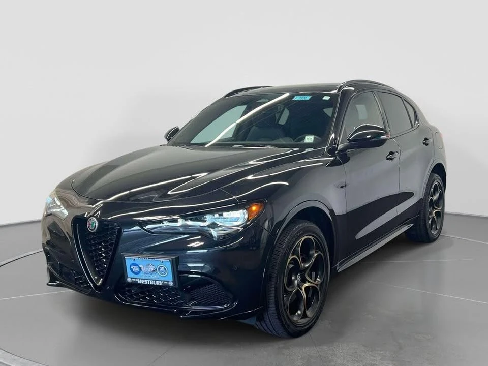 2025 Alfa Romeo Stelvio - Image 3 of 20