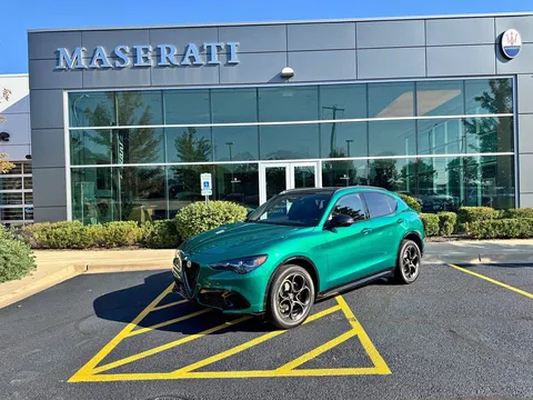 2025 Alfa Romeo Stelvio Intensa