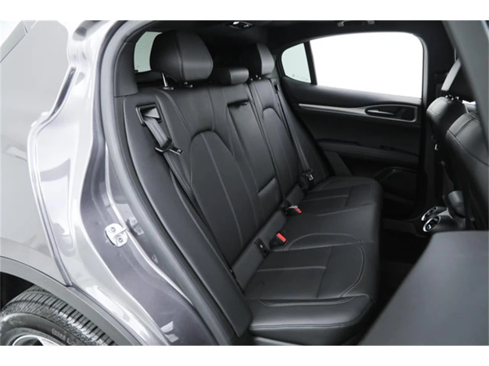 2025 Alfa Romeo Stelvio - Image 13 of 21