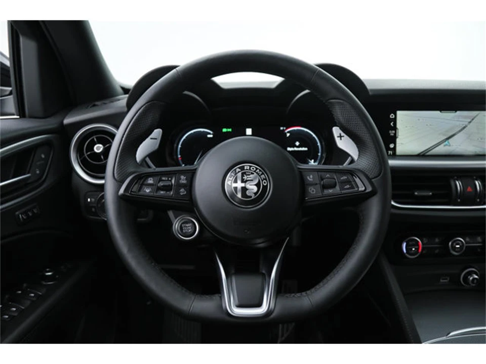 2025 Alfa Romeo Stelvio - Image 17 of 21