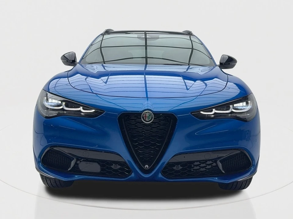 2025 Alfa Romeo Stelvio - Image 4 of 12