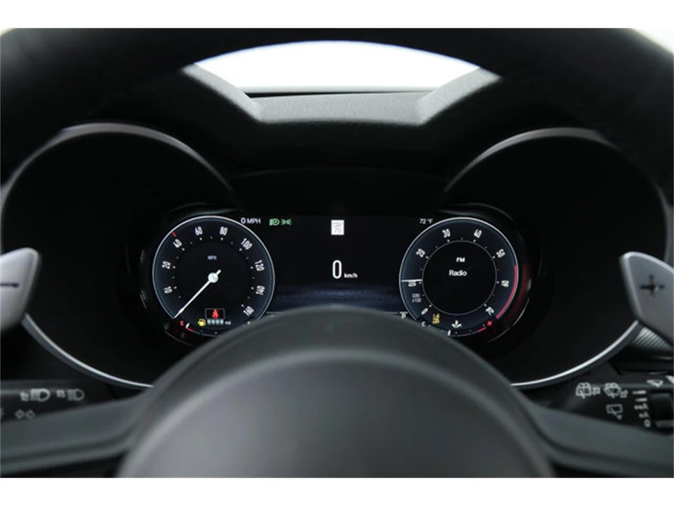 2025 Alfa Romeo Stelvio - Image 21 of 23