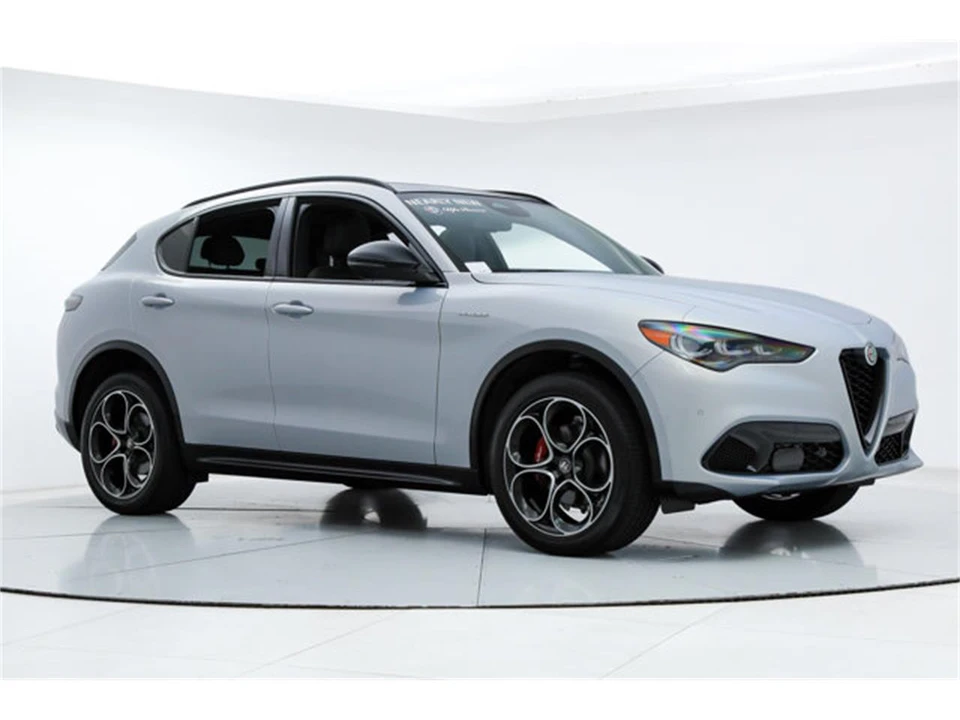 2025 Alfa Romeo Stelvio - Image 7 of 20