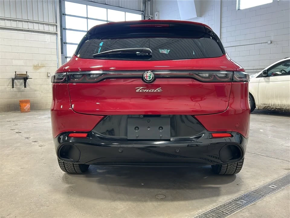 2025 Alfa Romeo Tonale - Image 6 of 20