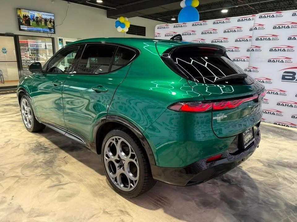 2025 Alfa Romeo Tonale - Image 10 of 20