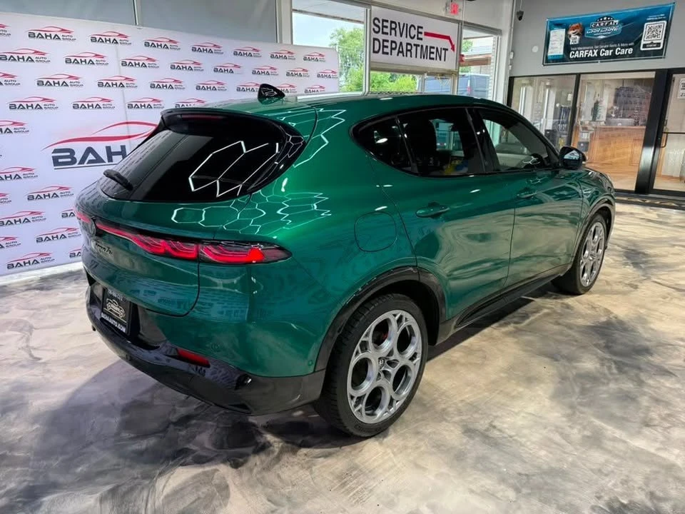 2025 Alfa Romeo Tonale - Image 7 of 20
