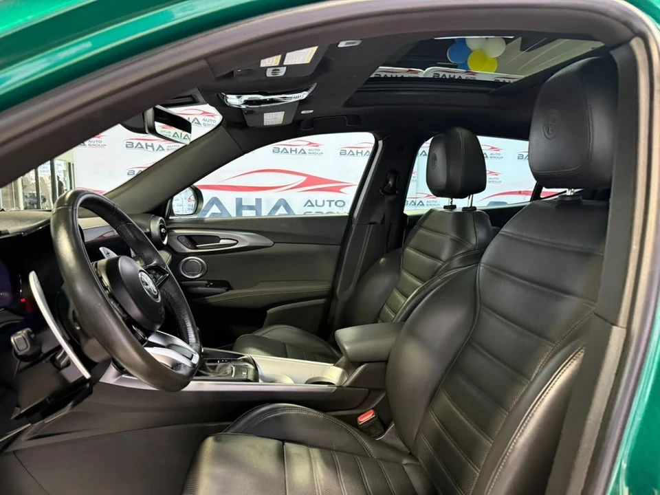2025 Alfa Romeo Tonale - Image 30 of 31