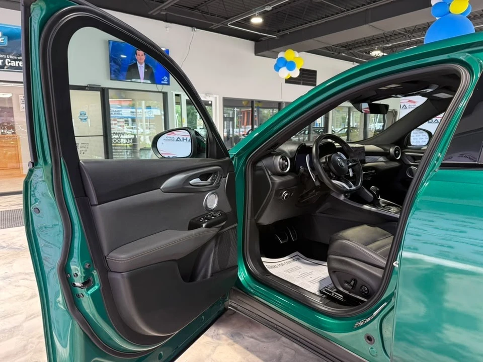 2025 Alfa Romeo Tonale - Image 28 of 31