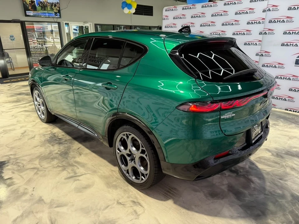 2025 Alfa Romeo Tonale - Image 11 of 31