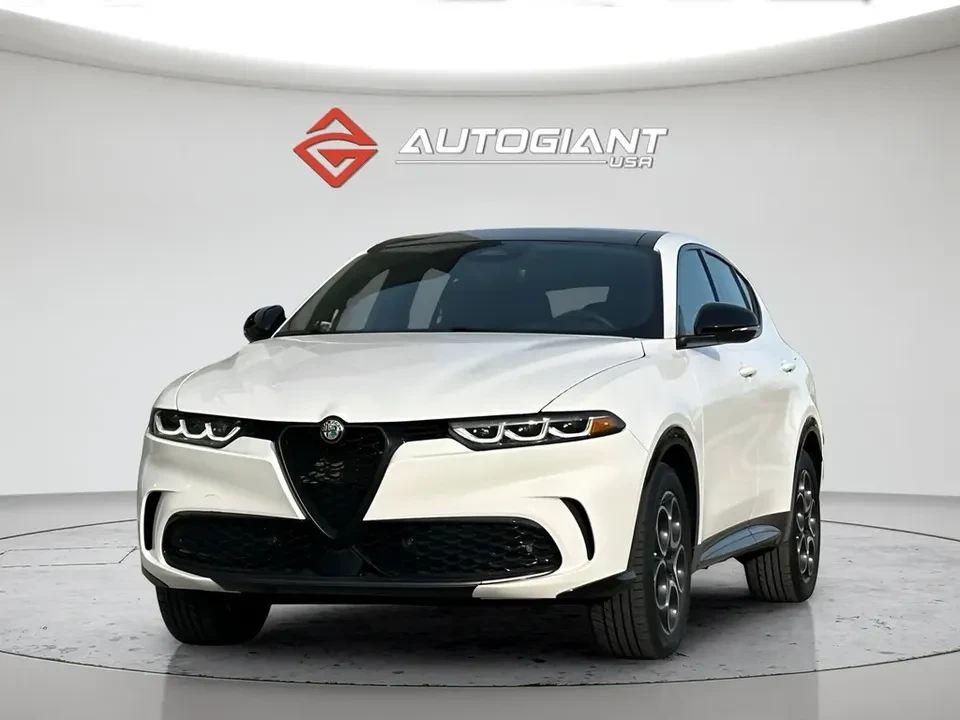 2025 Alfa Romeo Tonale - Image 5 of 20