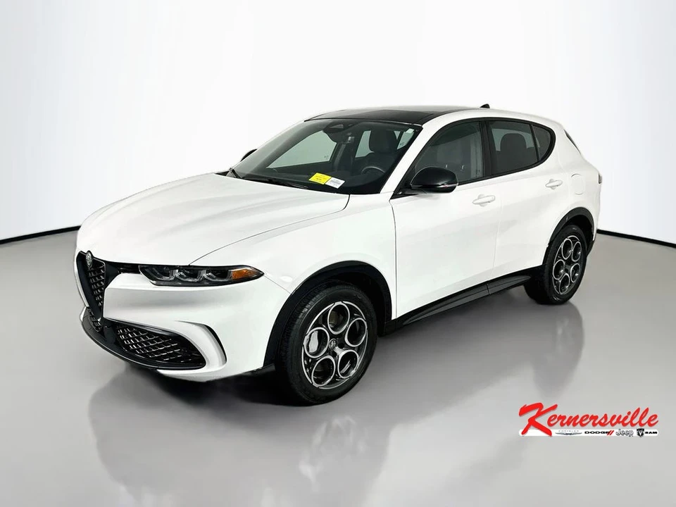 2025 Alfa Romeo Tonale - Image 3 of 24