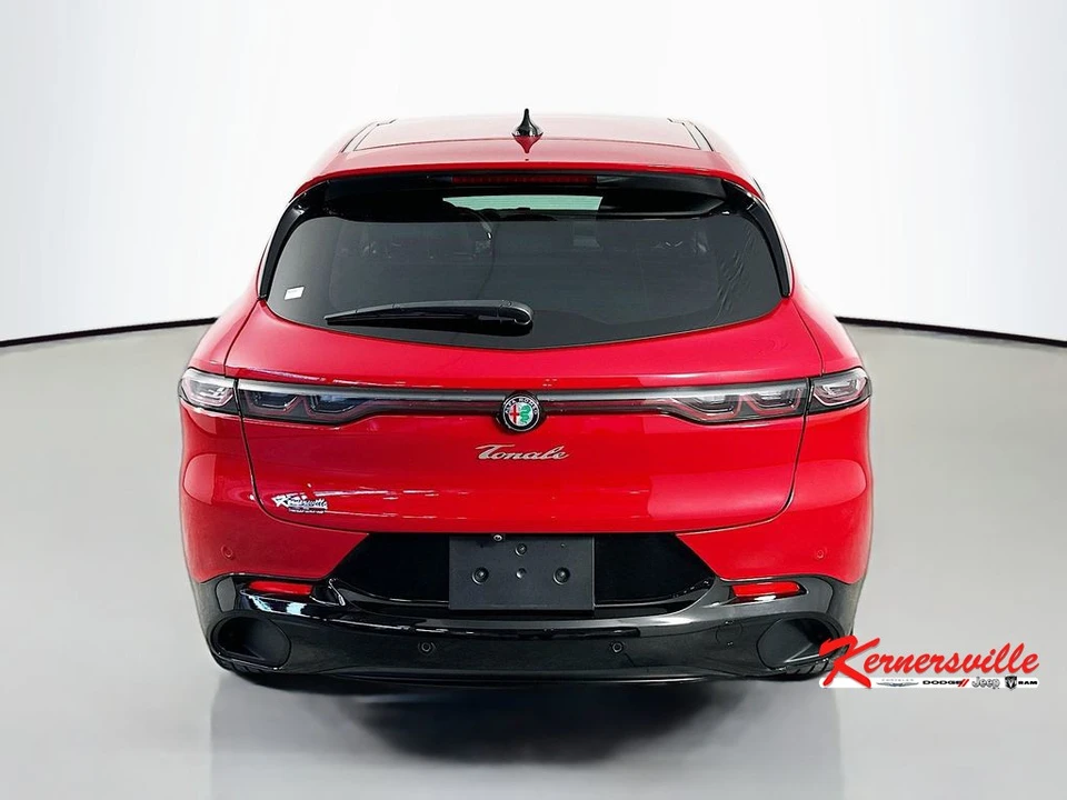 2025 Alfa Romeo Tonale - Image 6 of 24