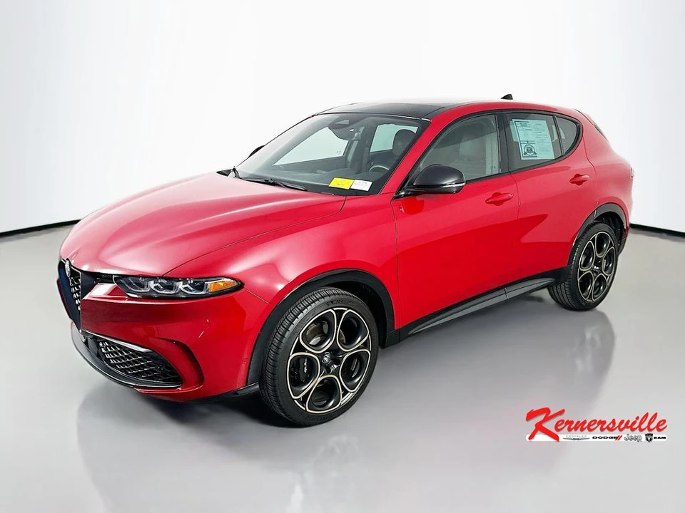 2025 Alfa Romeo Tonale - Image 3 of 24