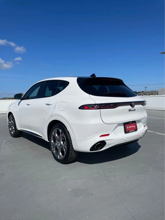 2025 Alfa Romeo Tonale - Image 3 of 6