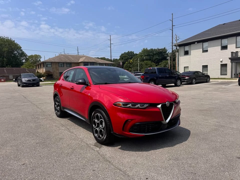 2025 Alfa Romeo Tonale - Image 3 of 10