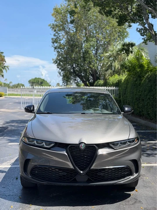 2025 Alfa Romeo Tonale - Image 4 of 20