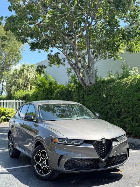 2025 Alfa Romeo Tonale - Image 18 of 20