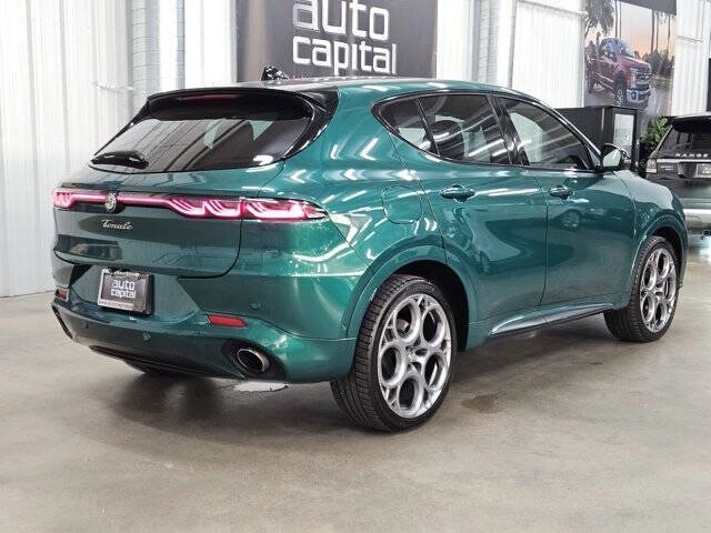 2025 Alfa Romeo Tonale - Image 4 of 20