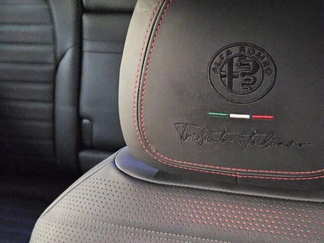 2025 Alfa Romeo Tonale - Image 10 of 20