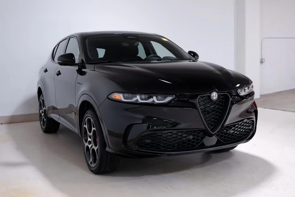 2025 Alfa Romeo Tonale - Image 3 of 13