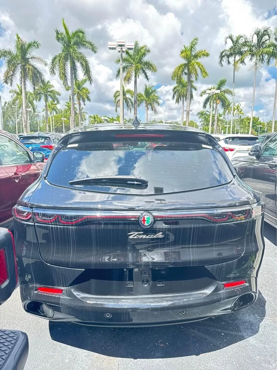 2025 Alfa Romeo Tonale - Image 4 of 7