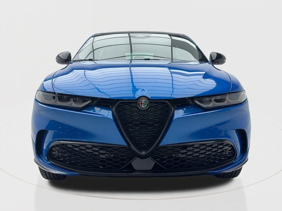 2025 Alfa Romeo Tonale - Image 4 of 12