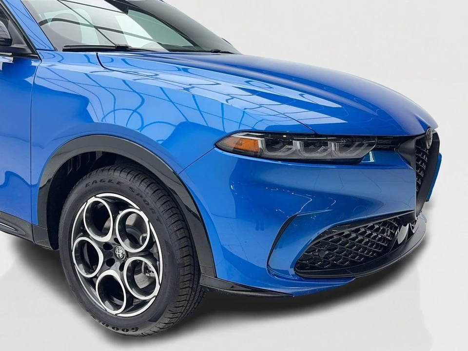 2025 Alfa Romeo Tonale - Image 3 of 12