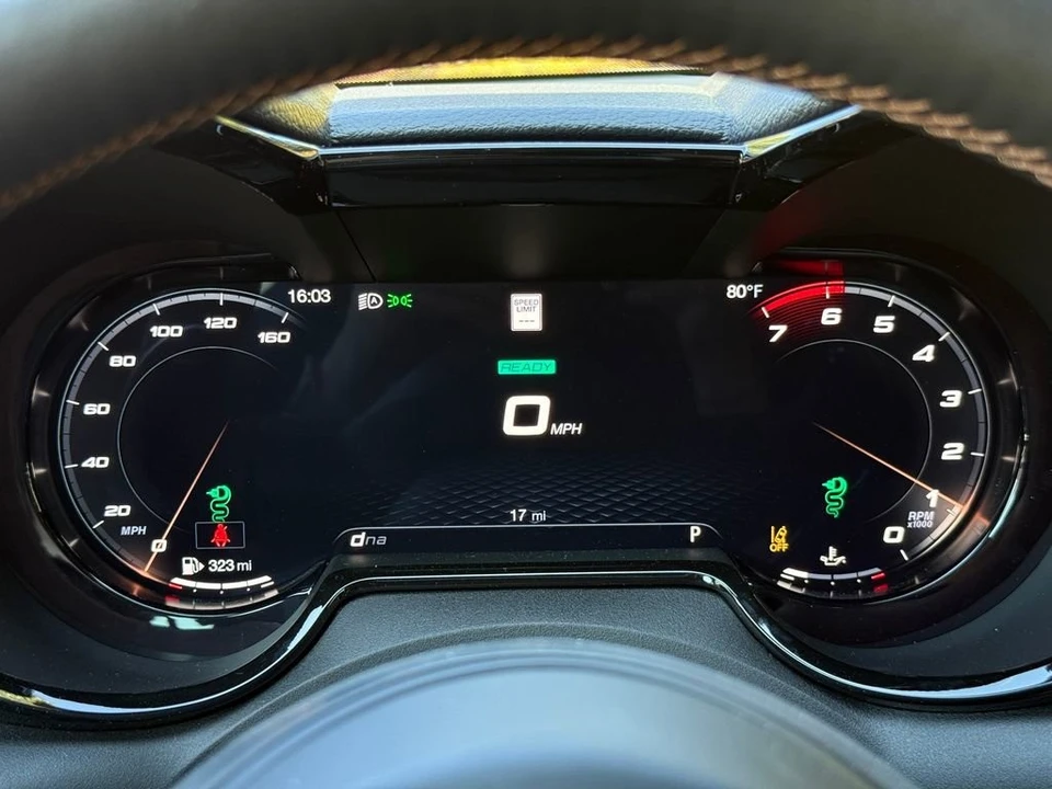2025 Alfa Romeo Tonale - Image 17 of 21