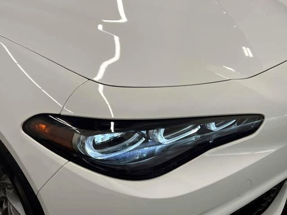 2025 Alfa Romeo Giulia - Image 9 of 10