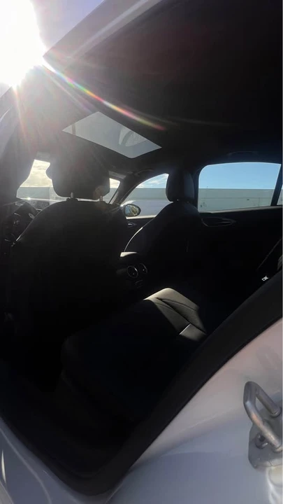 2025 Alfa Romeo Giulia - Image 7 of 10