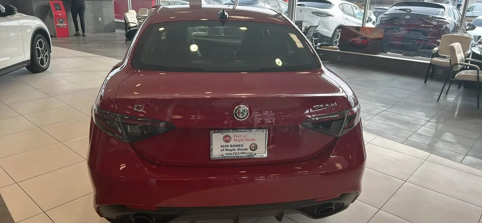 2025 Alfa Romeo Giulia - Image 5 of 7