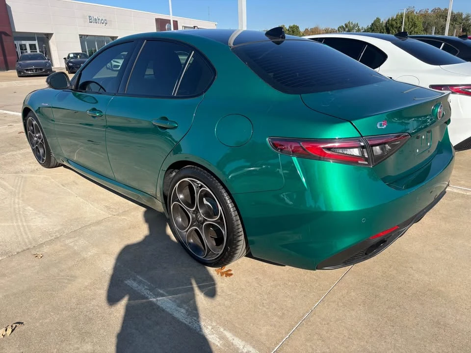 2025 Alfa Romeo Giulia - Image 4 of 6