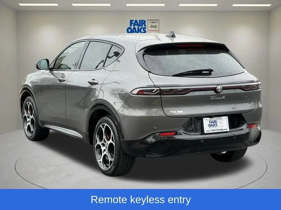 2025 Alfa Romeo Tonale - Image 10 of 20