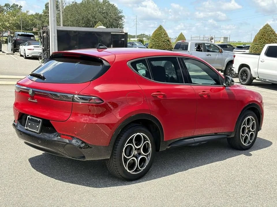 2025 Alfa Romeo Tonale - Image 3 of 8