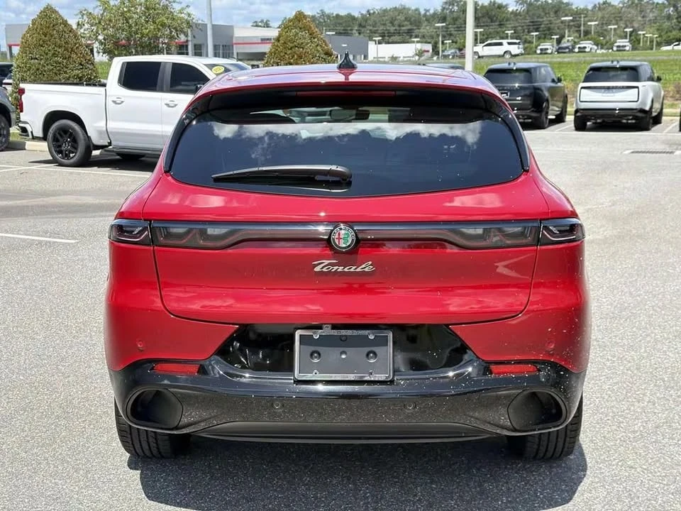 2025 Alfa Romeo Tonale - Image 5 of 8