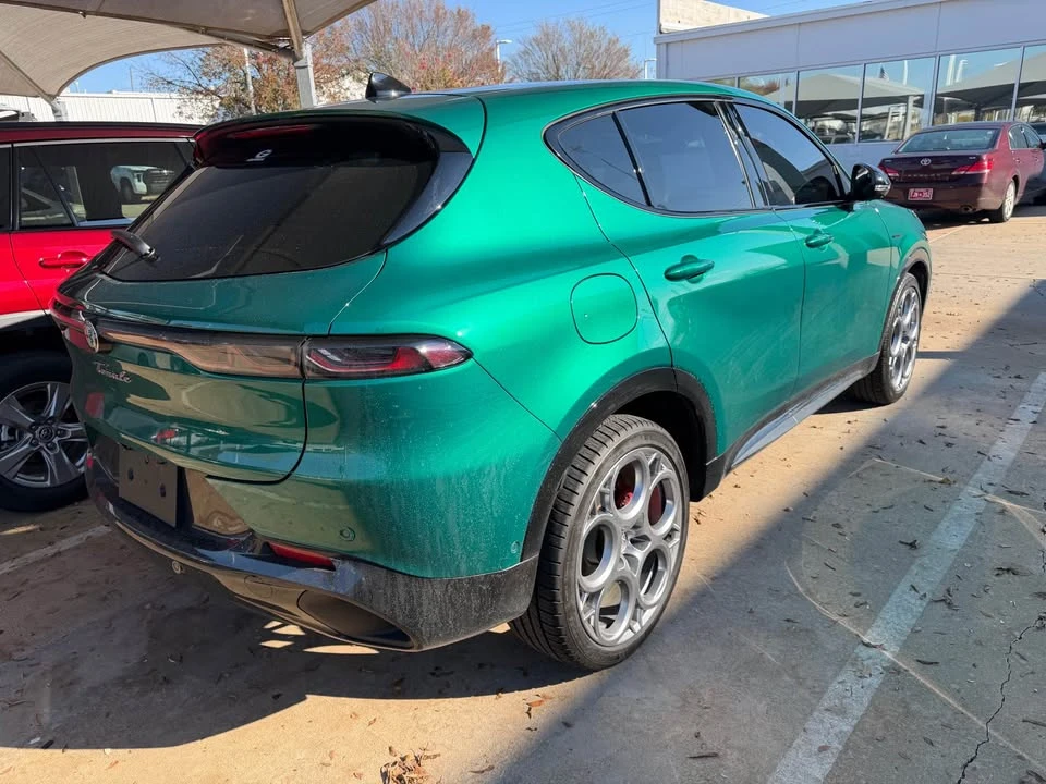 2025 Alfa Romeo Tonale - Image 3 of 6