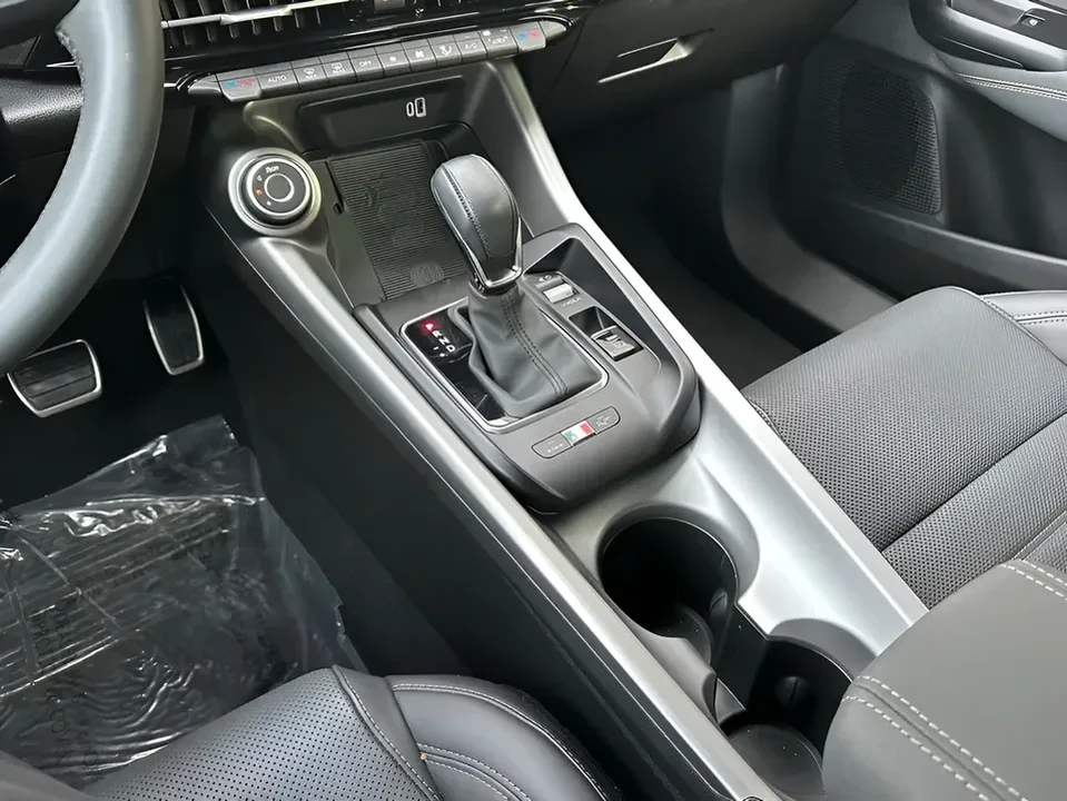 2025 Alfa Romeo Tonale - Image 19 of 19