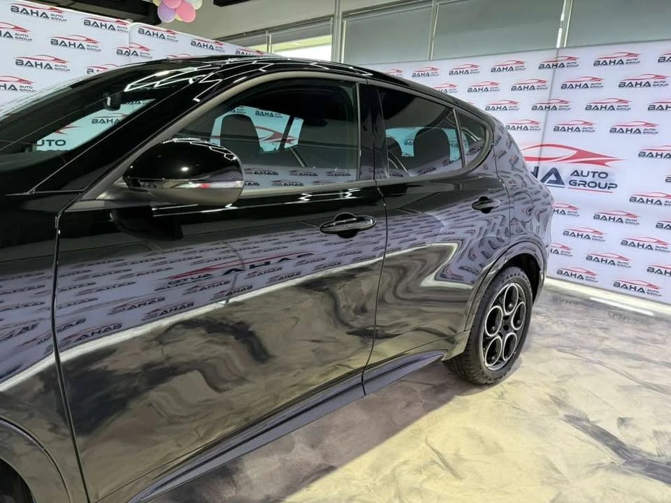 2025 Alfa Romeo Tonale - Image 5 of 20