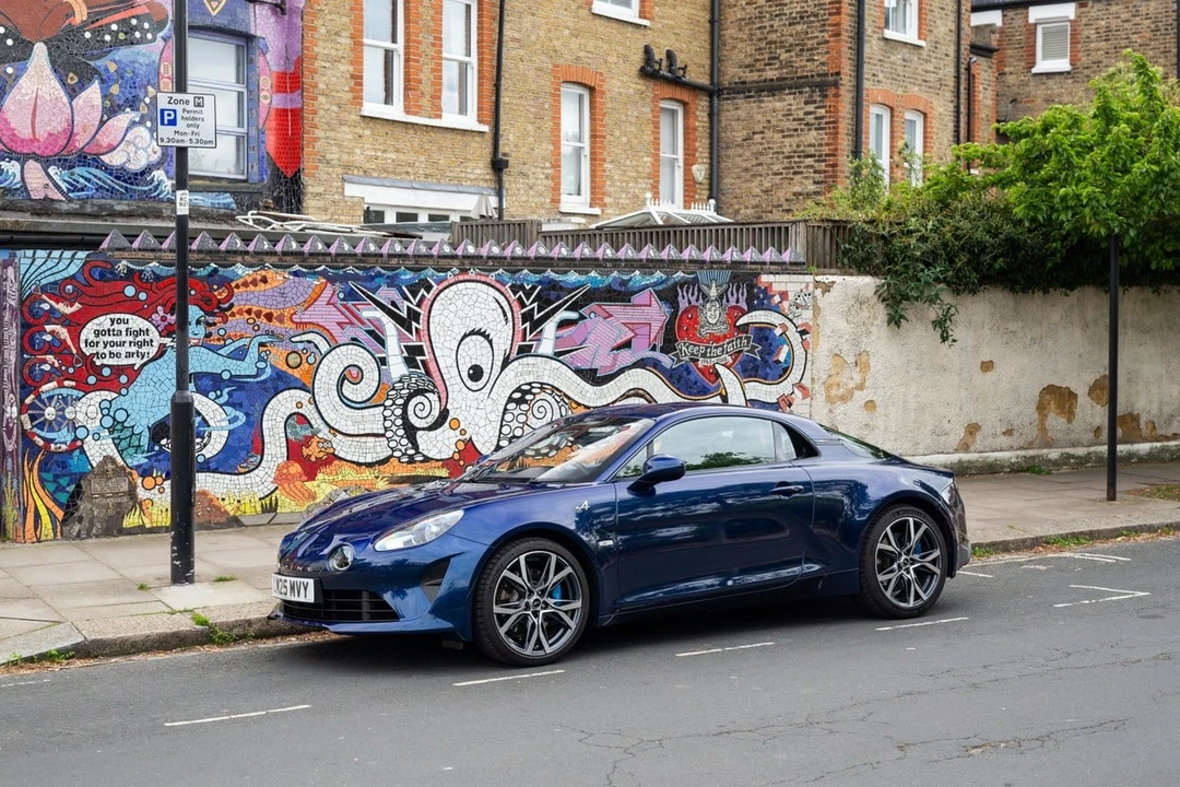 2025 Alpine A110 (2017-Present) - Image 3 of 31