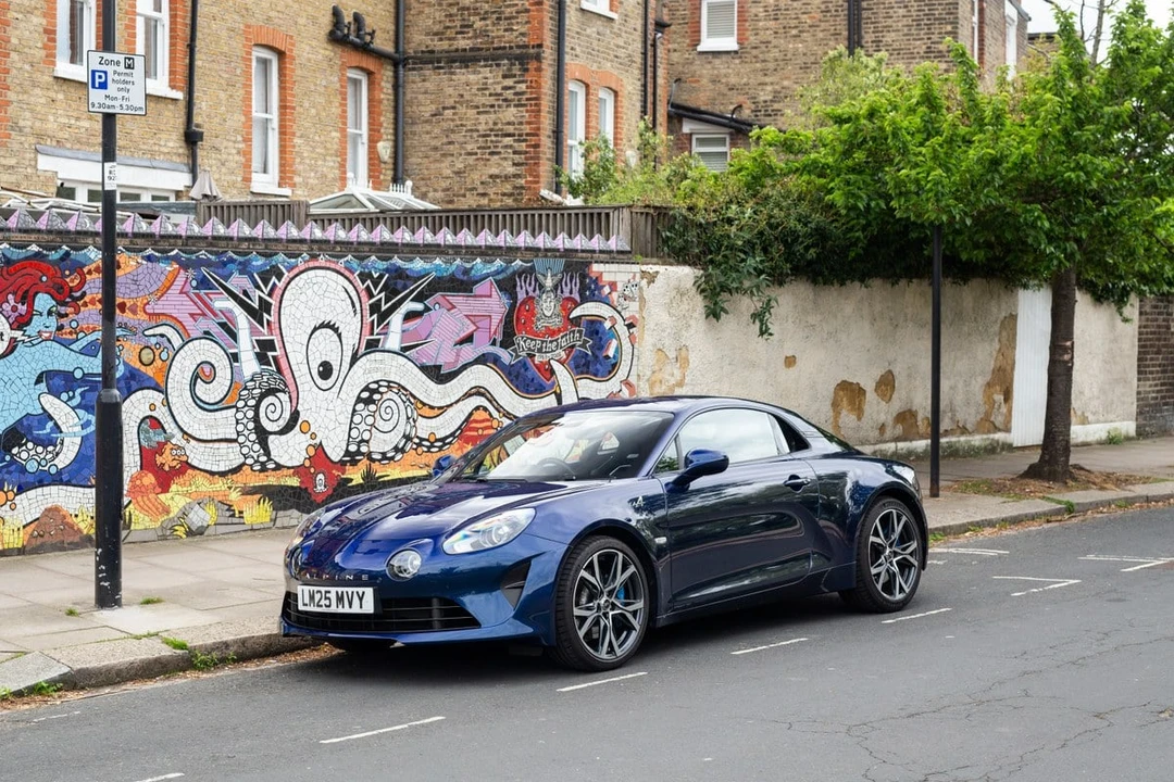 2025 Alpine A110 (2017-Present) - Image 4 of 31