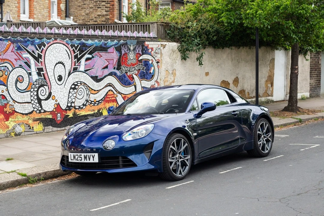 2025 Alpine A110 (2017-Present) - Image 5 of 31