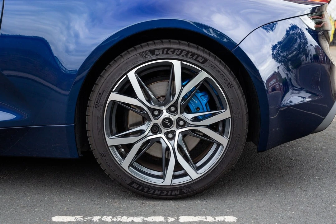 2025 Alpine A110 (2017-Present) - Image 28 of 31