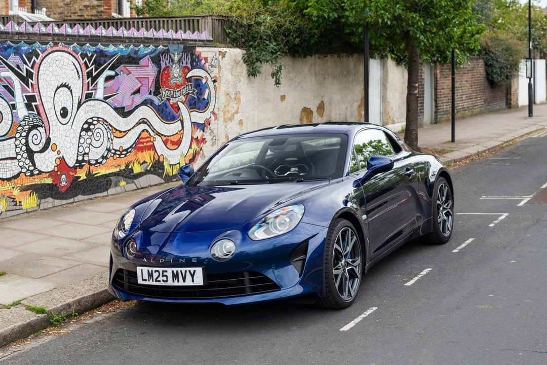 2025 Alpine A110 (2017-Present) - Image 14 of 31
