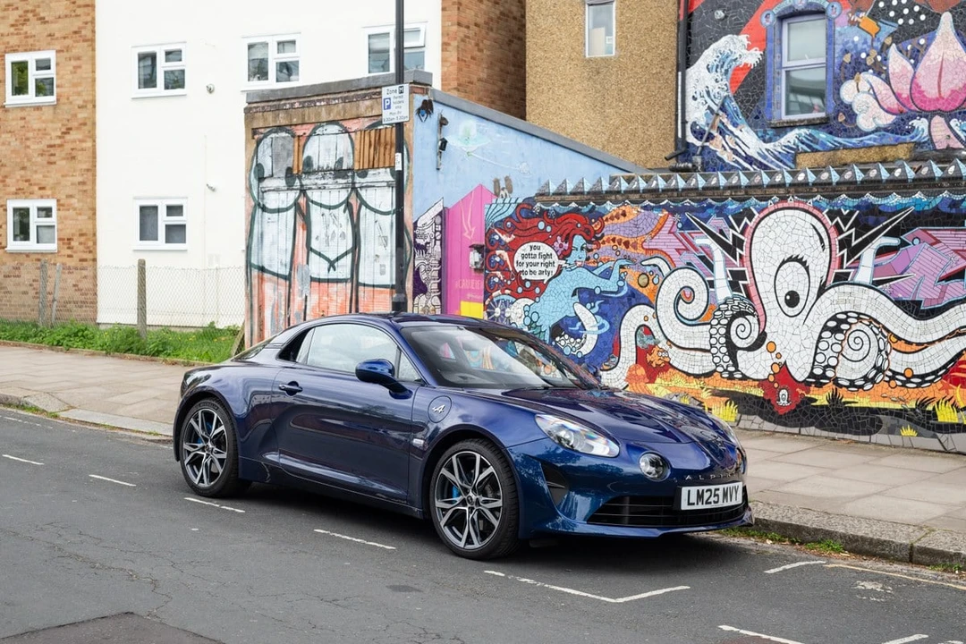2025 Alpine A110 (2017-Present) - Image 21 of 31