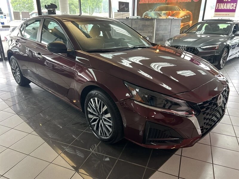2025 Nissan Altima 6th Gen - Image 4 of 4