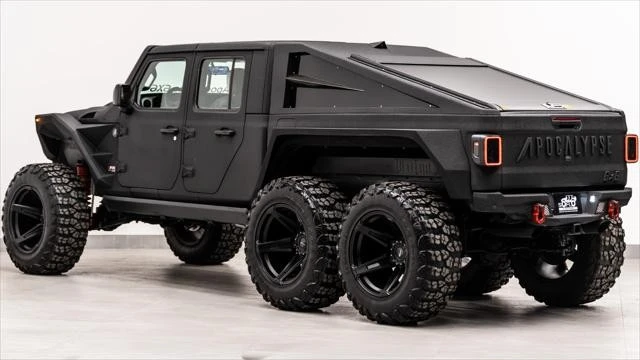 2025 Jeep JT Gladiator - Image 10 of 31
