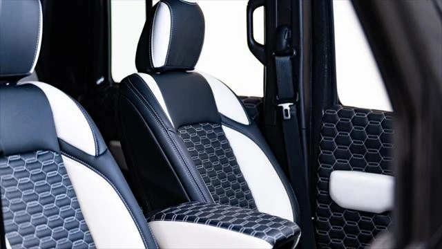 2025 Jeep JT Gladiator - Image 22 of 31
