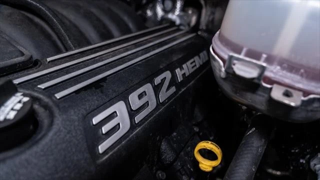 2025 Jeep JT Gladiator - Image 25 of 31